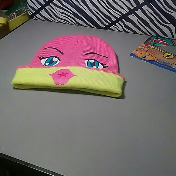 Comics - Picture 3 of 4